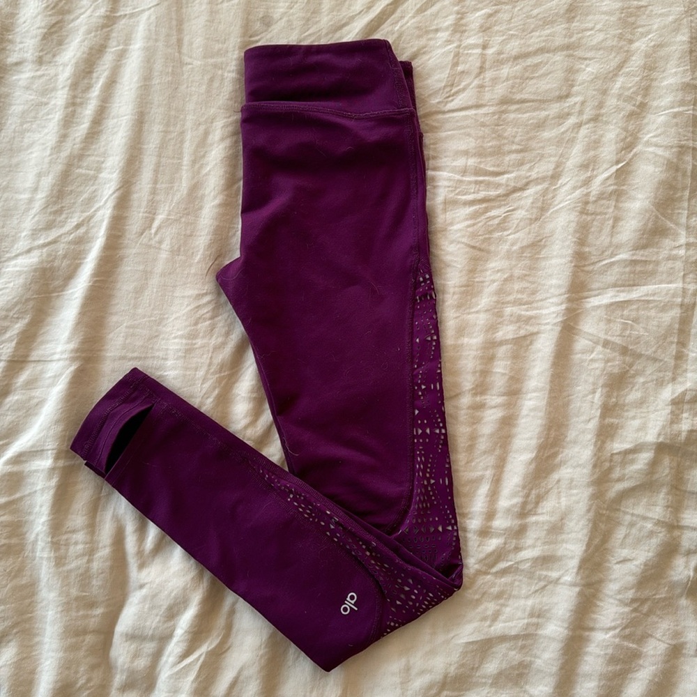 PINK ALO CUTOUT STIRRUP LEGGINGS